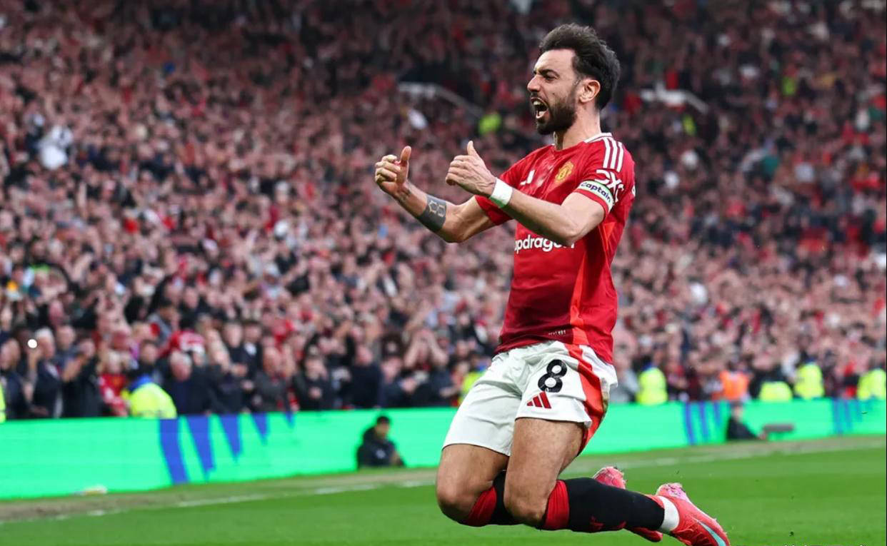 关于赛后突围战来临,曼联围绕亚冠队长鼓劲,话题不断,年轻球员得到机会的信息 关于赛后突围战来临,曼联围绕亚冠队长鼓劲,话题不断,年轻球员得到机会的信息